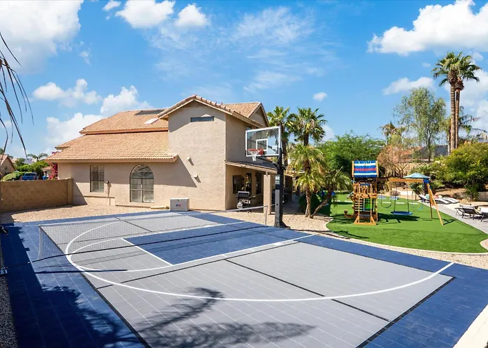 Private Pickleball Pool & Playground Holiday home *