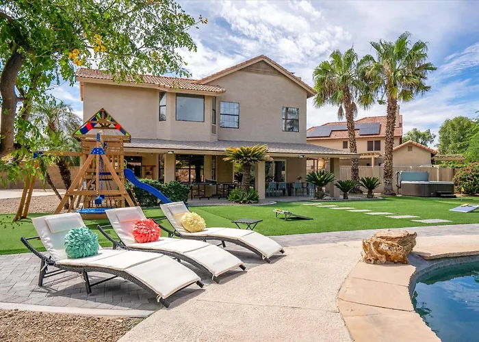 Private Pickleball Pool & Playground *